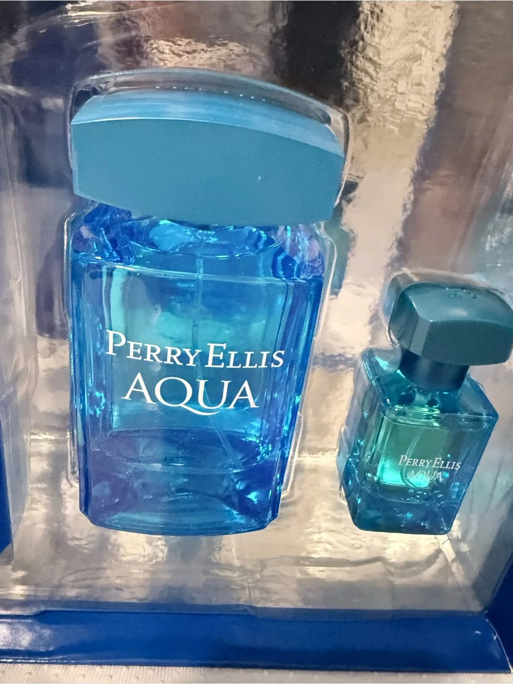 Perry Ellis Aqua Three-Piece Grooming Set - Blue